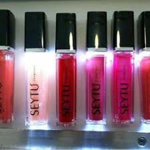 Lipgloss - Picture 1 of 1